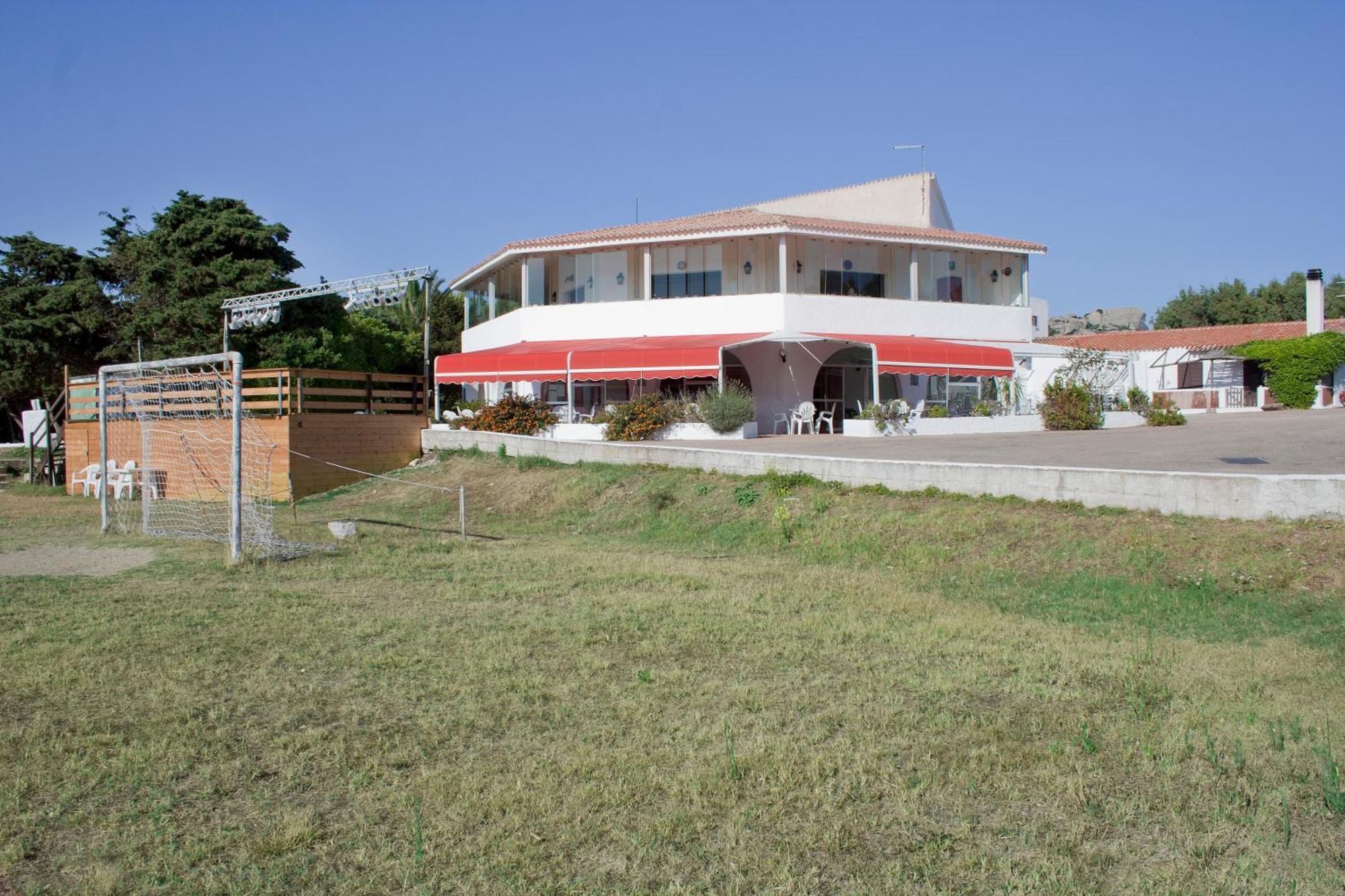 Hotel Mirage Santa Teresa Gallura Bagian luar foto