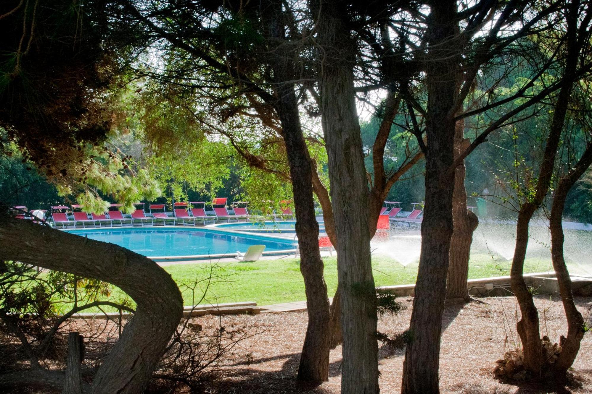 Hotel Mirage Santa Teresa Gallura Bagian luar foto