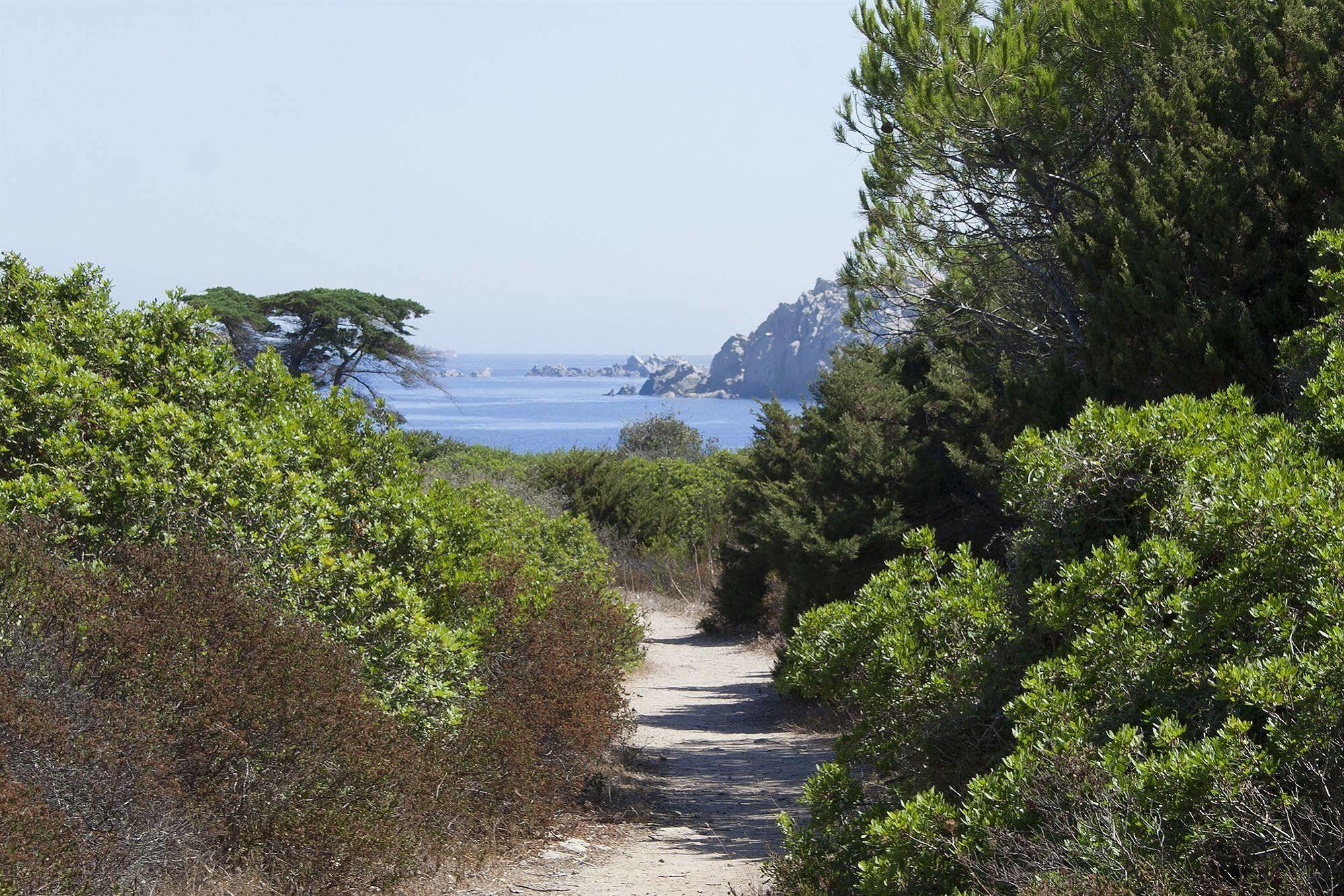 Hotel Mirage Santa Teresa Gallura Bagian luar foto